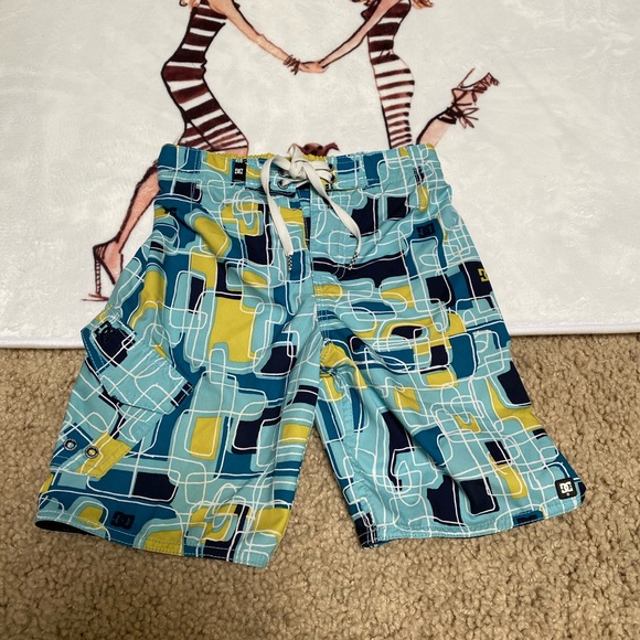 Boys DC Graphic Swim trunks - Picture 4 of 6